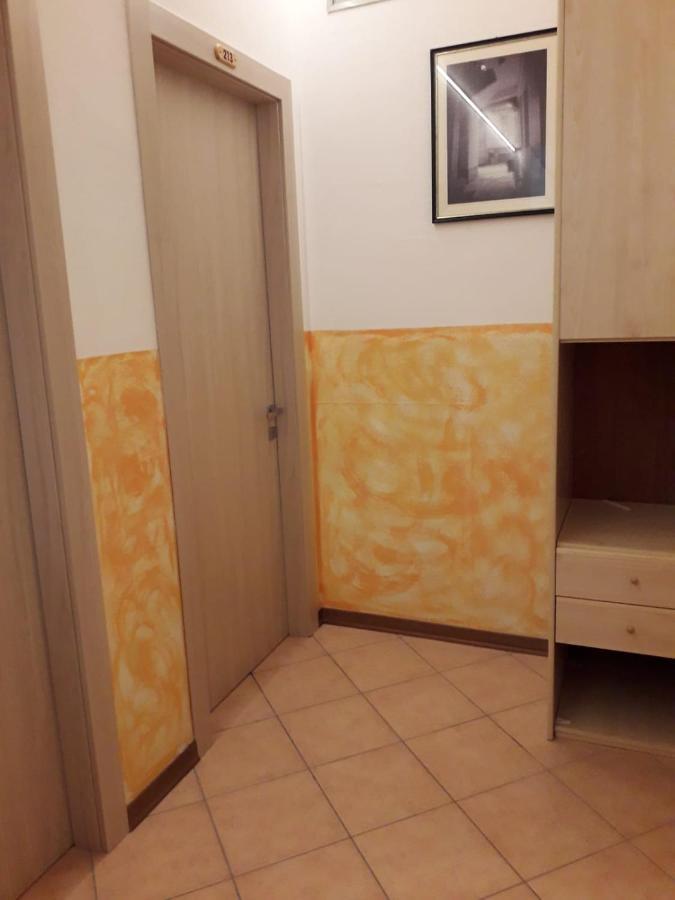 Albergo Del Turista Vernasca 외부 사진