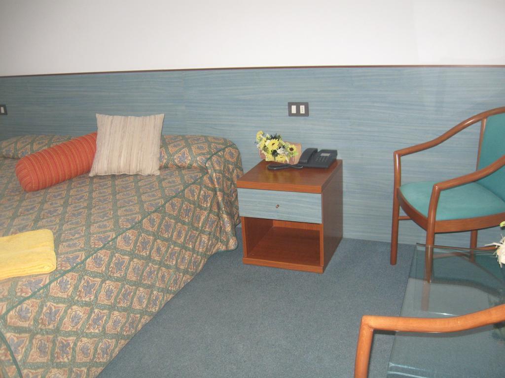 Albergo Del Turista Vernasca 객실 사진