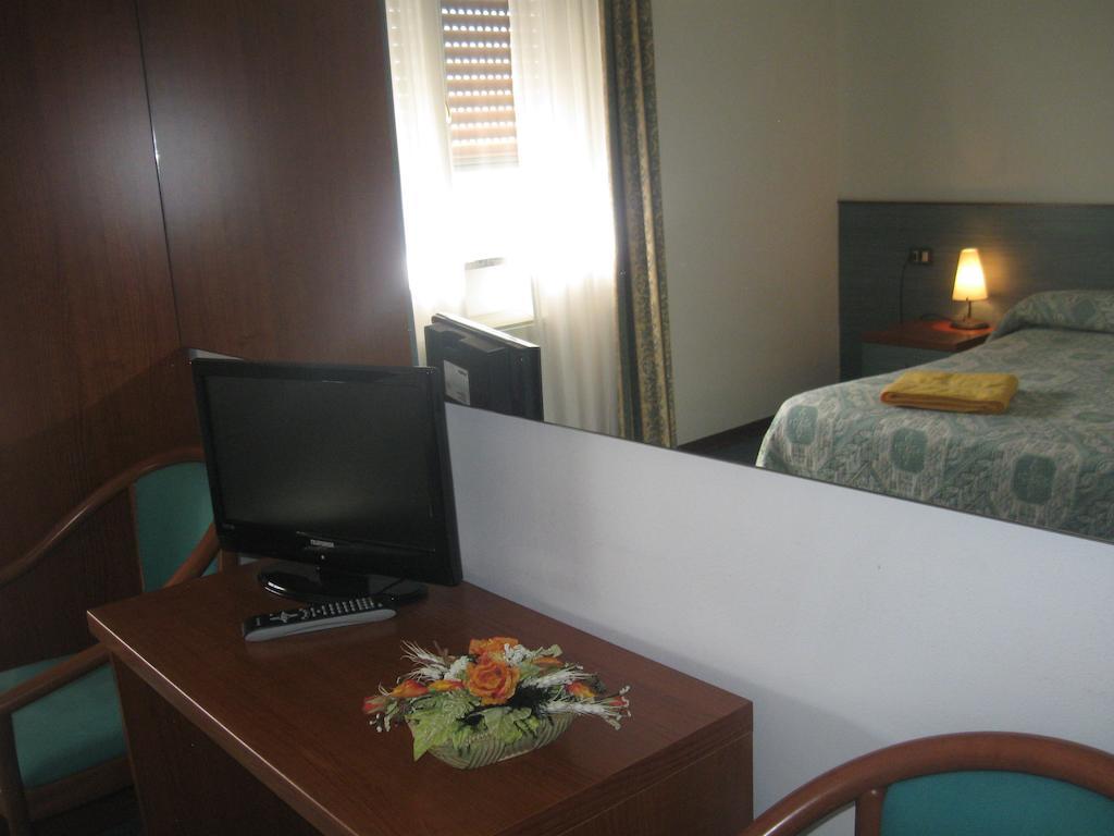 Albergo Del Turista Vernasca 객실 사진