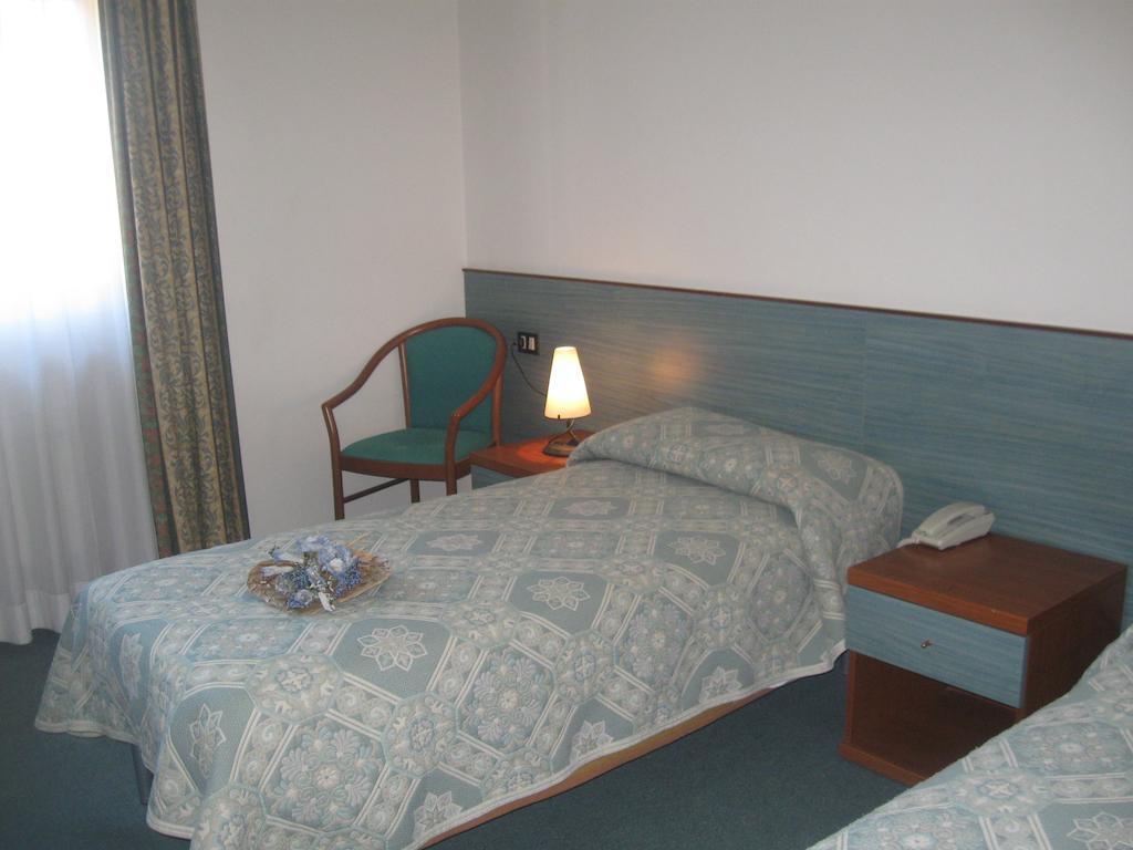 Albergo Del Turista Vernasca 객실 사진